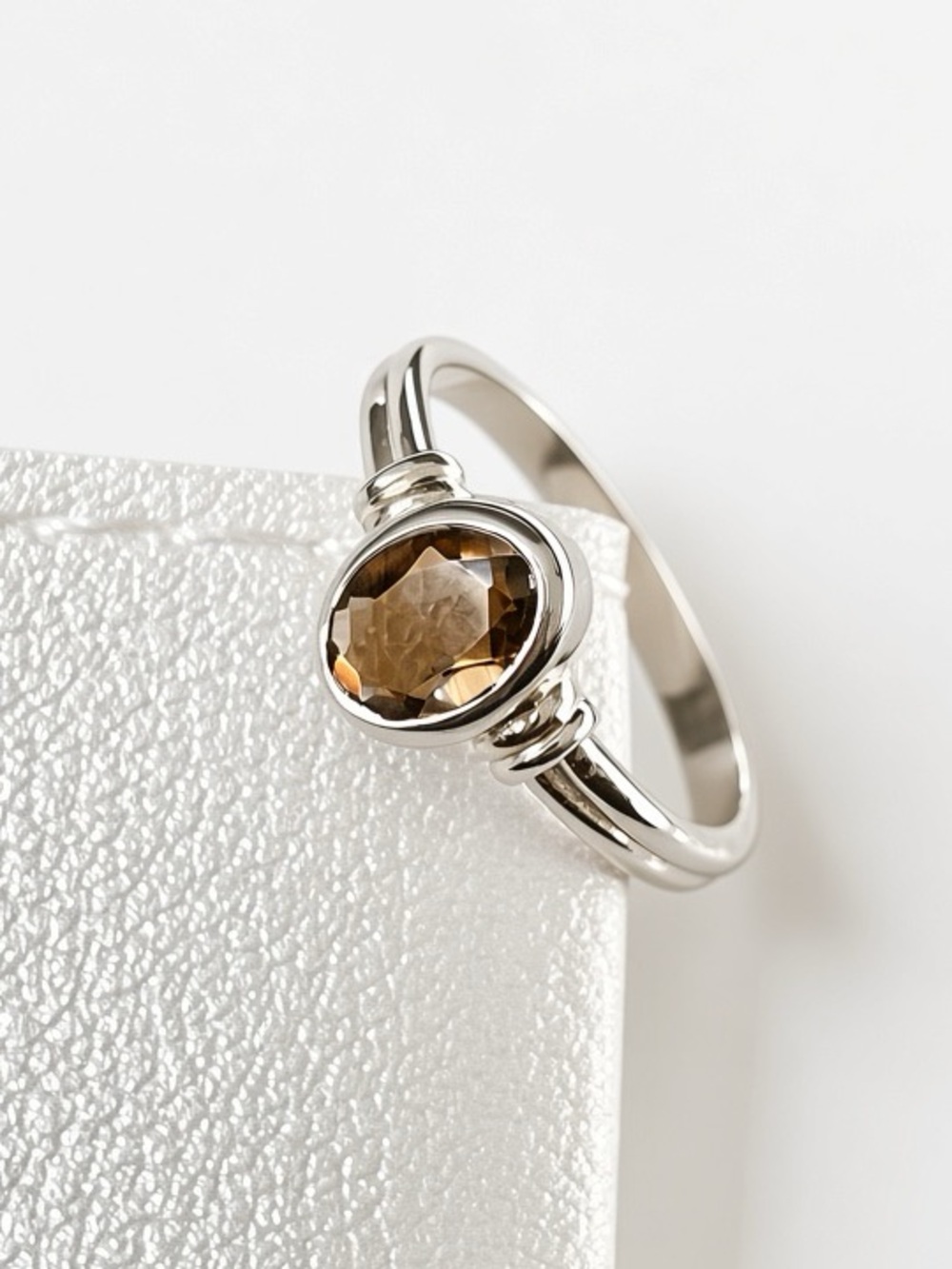 Natural Smoky Quartz oval ring in 925 Sterling Silver US: 6